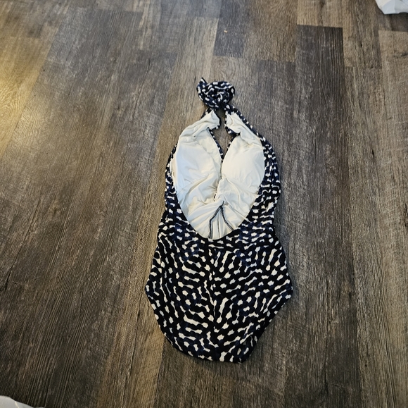 Robin piccone Audrey halter swimsuit - Picture 8 of 9